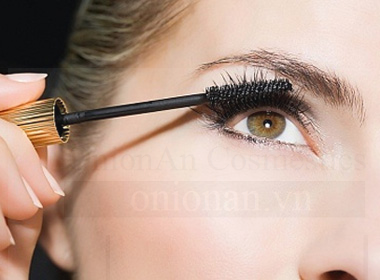 Mascara Nối Dài Và Làm Cong Mi Privia Long And Curling Waterproof